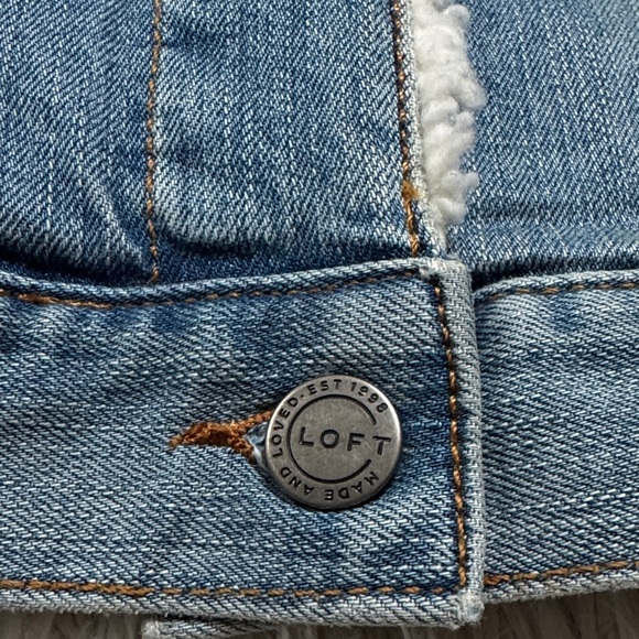 🎉2X HP🎉 Loft Jean Jacket with Sherpa Lining 💗 Blue & Ivory - Picture 11 of 15